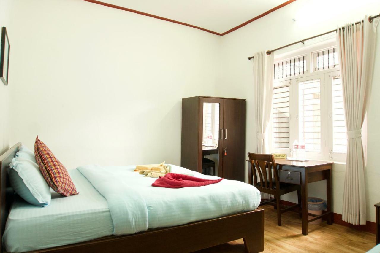 Hope Guest House Pokhara Esterno foto