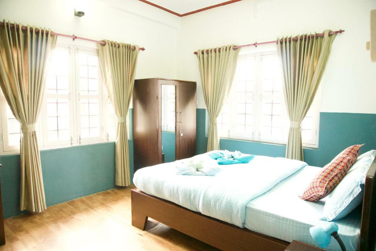 Hope Guest House Pokhara Esterno foto